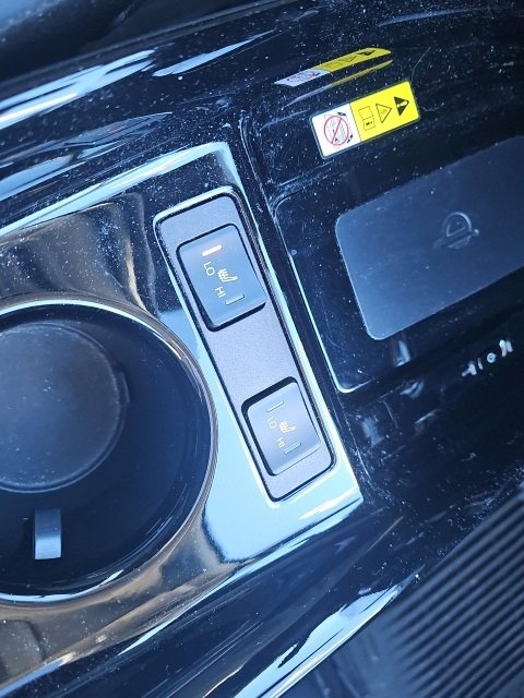 Used 2022 Toyota Prius L Eco image 30