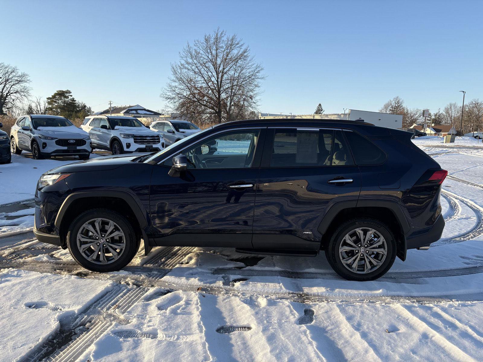 Used 2024 Toyota RAV4 Limited image 24