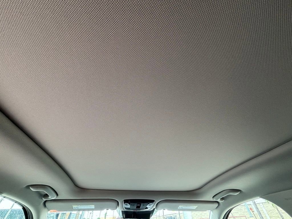 New 2025 Kia Sorento S w/ Panoramic Sunroof Package image 13