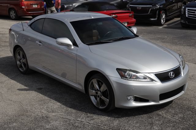 Used 2011 Lexus IS 350C w/ Luxury Pkg RWD image 18