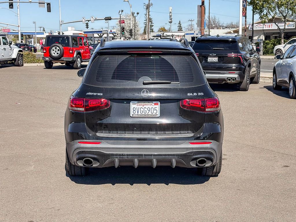 Used 2021 Mercedes-Benz GLB 35 AMG 4MATIC image 3