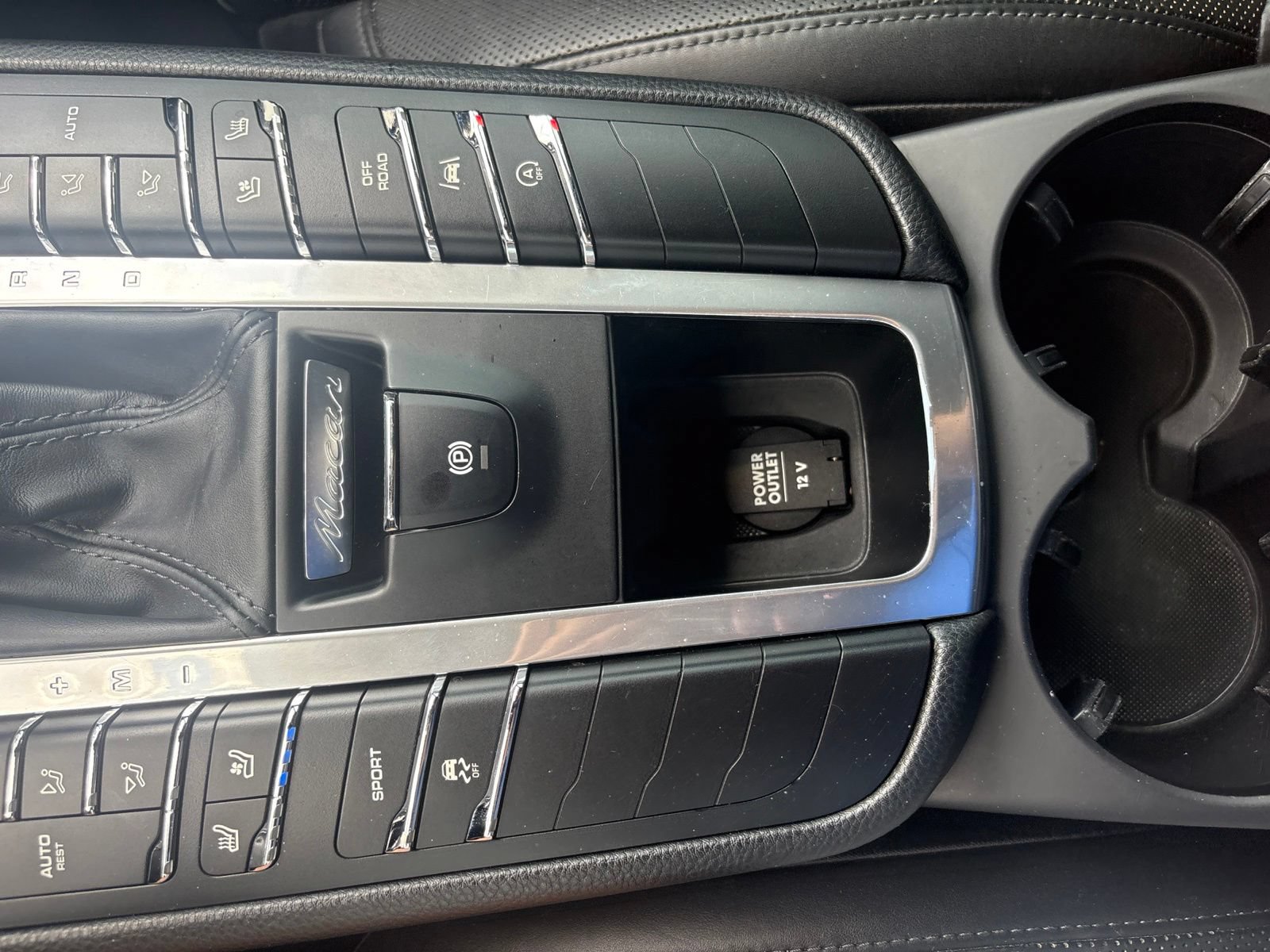 Used 2018 Porsche Macan S AWD/4WD image 28