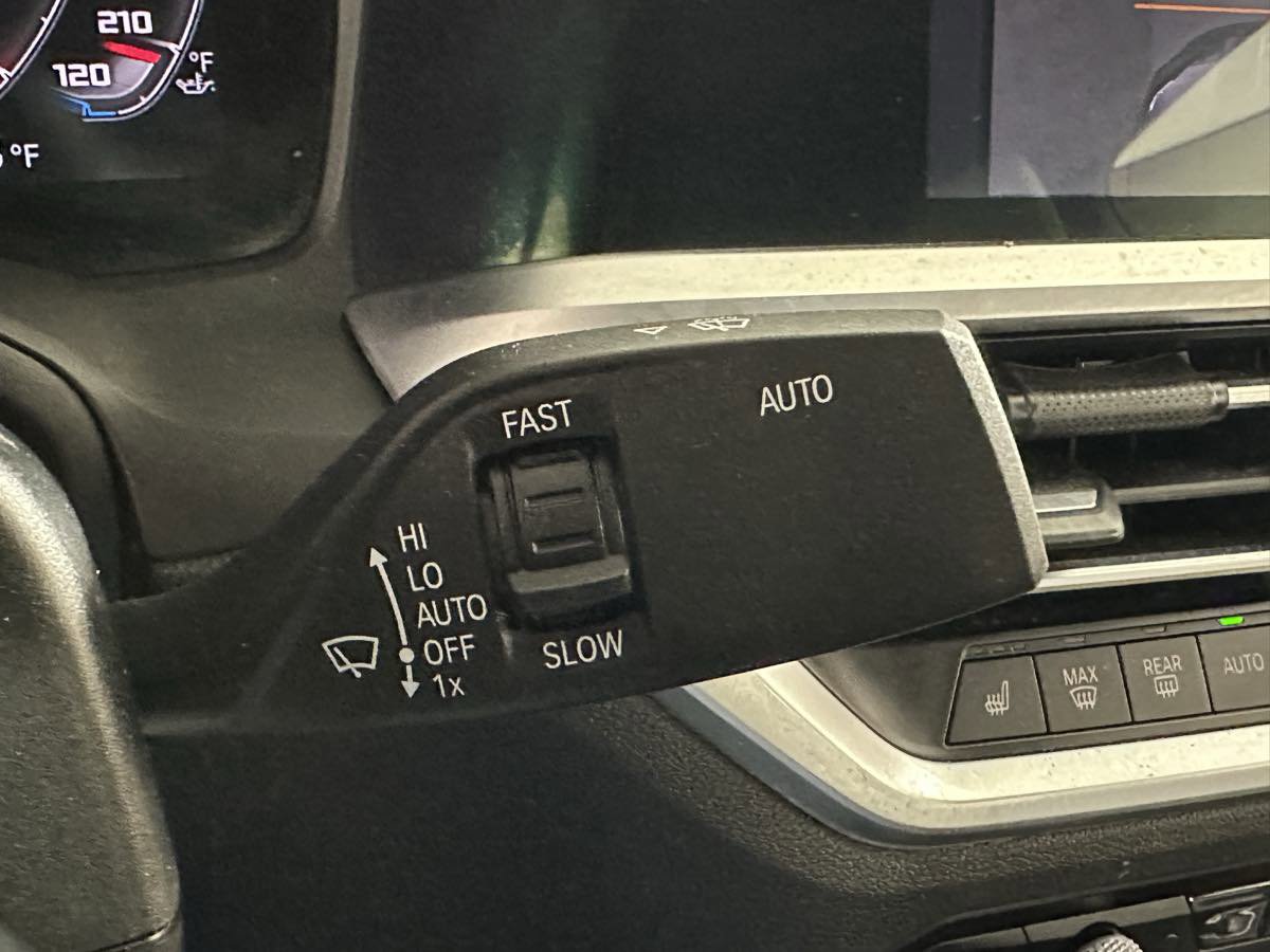 Used 2021 BMW M4 Coupe w/ Executive Package image 32