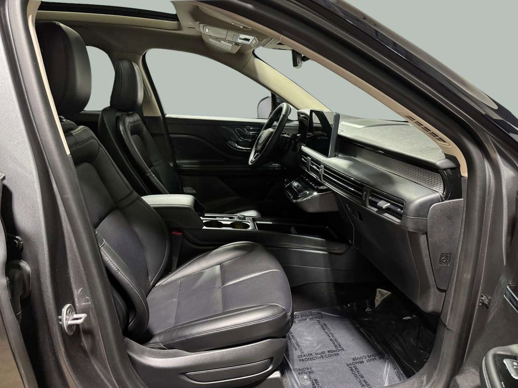 Certified 2023 Lincoln Corsair AWD w/ Equipment Group 101A image 26