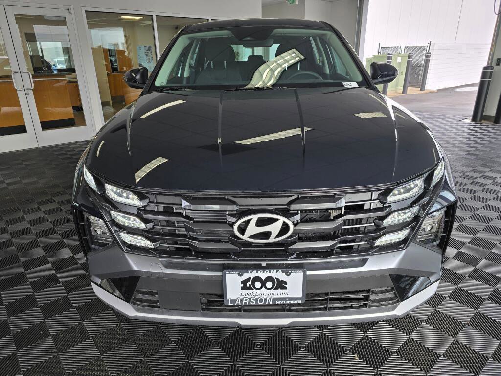 New 2026 Hyundai Tucson Blue SE w/ Tow & Go Package AWD/4WD image 8