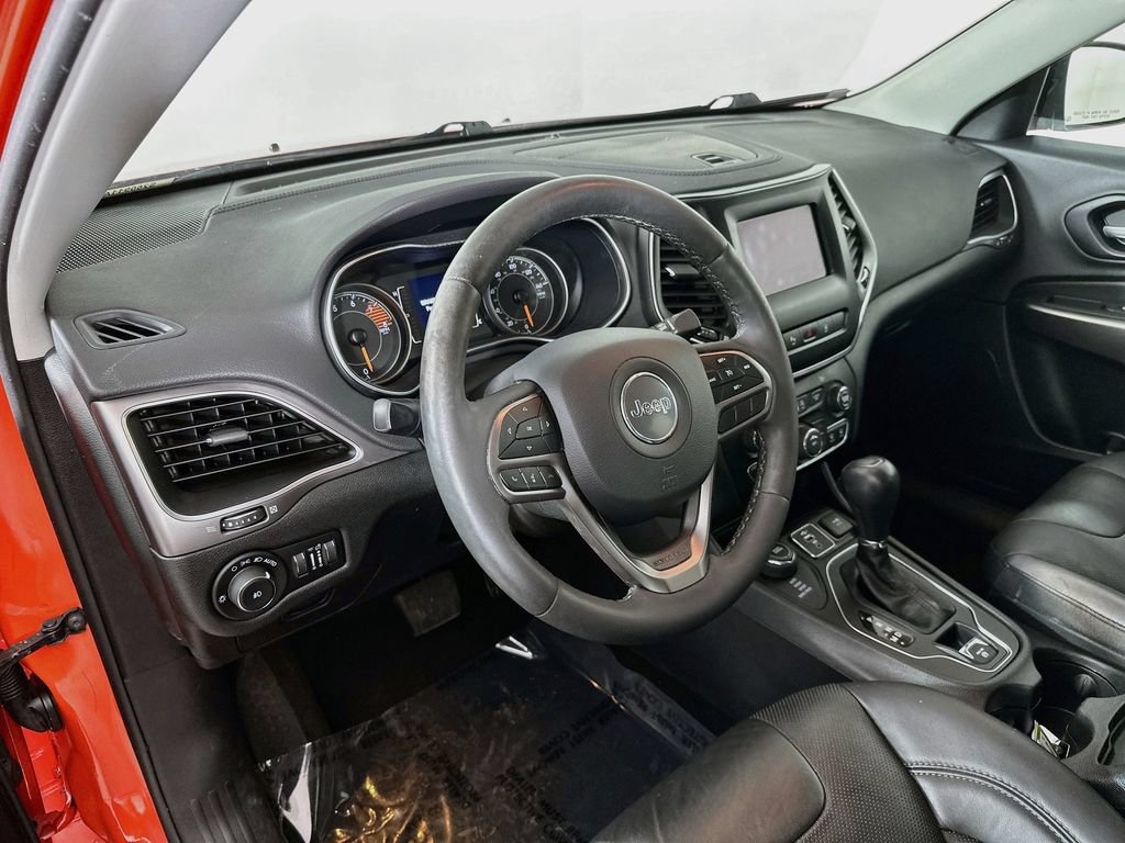 Used 2021 Jeep Cherokee Latitude Lux AWD/4WD image 14