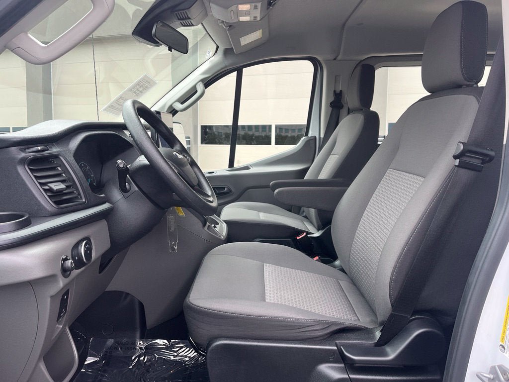 Used 2025 Ford Transit 350 XLT RWD image 16