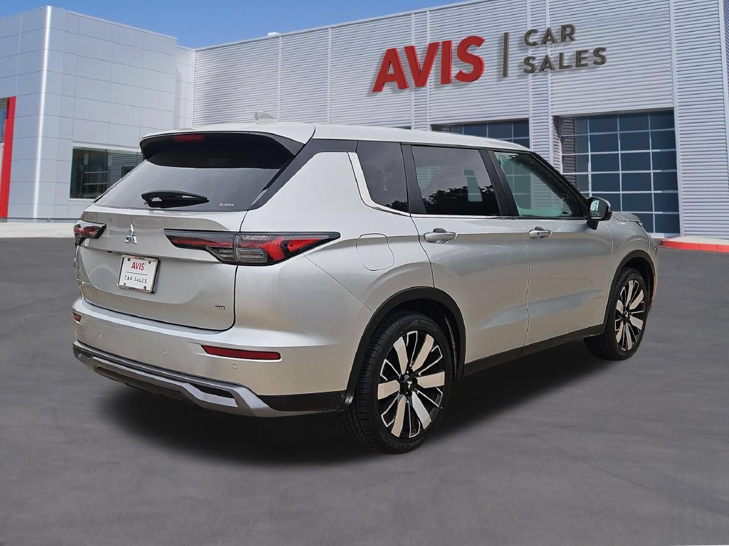Used 2025 Mitsubishi Outlander SE AWD/4WD image 6