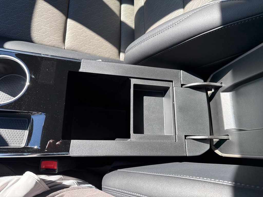 New 2026 Chevrolet Equinox LT w/ Convenience Package II image 33