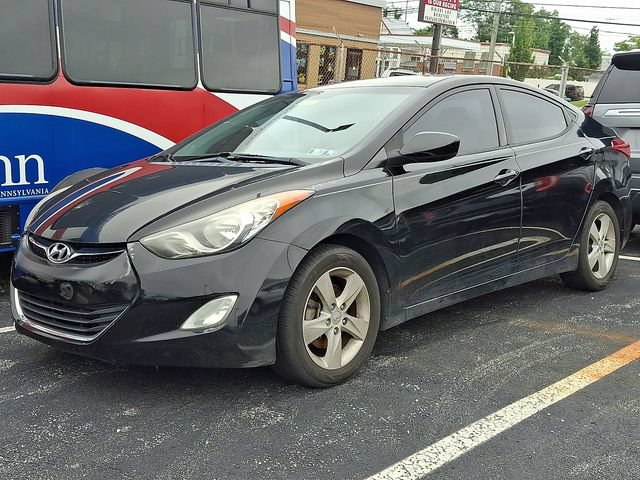 Used 2013 Hyundai Elantra GLS w/ Preferred Pkg FWD image 3
