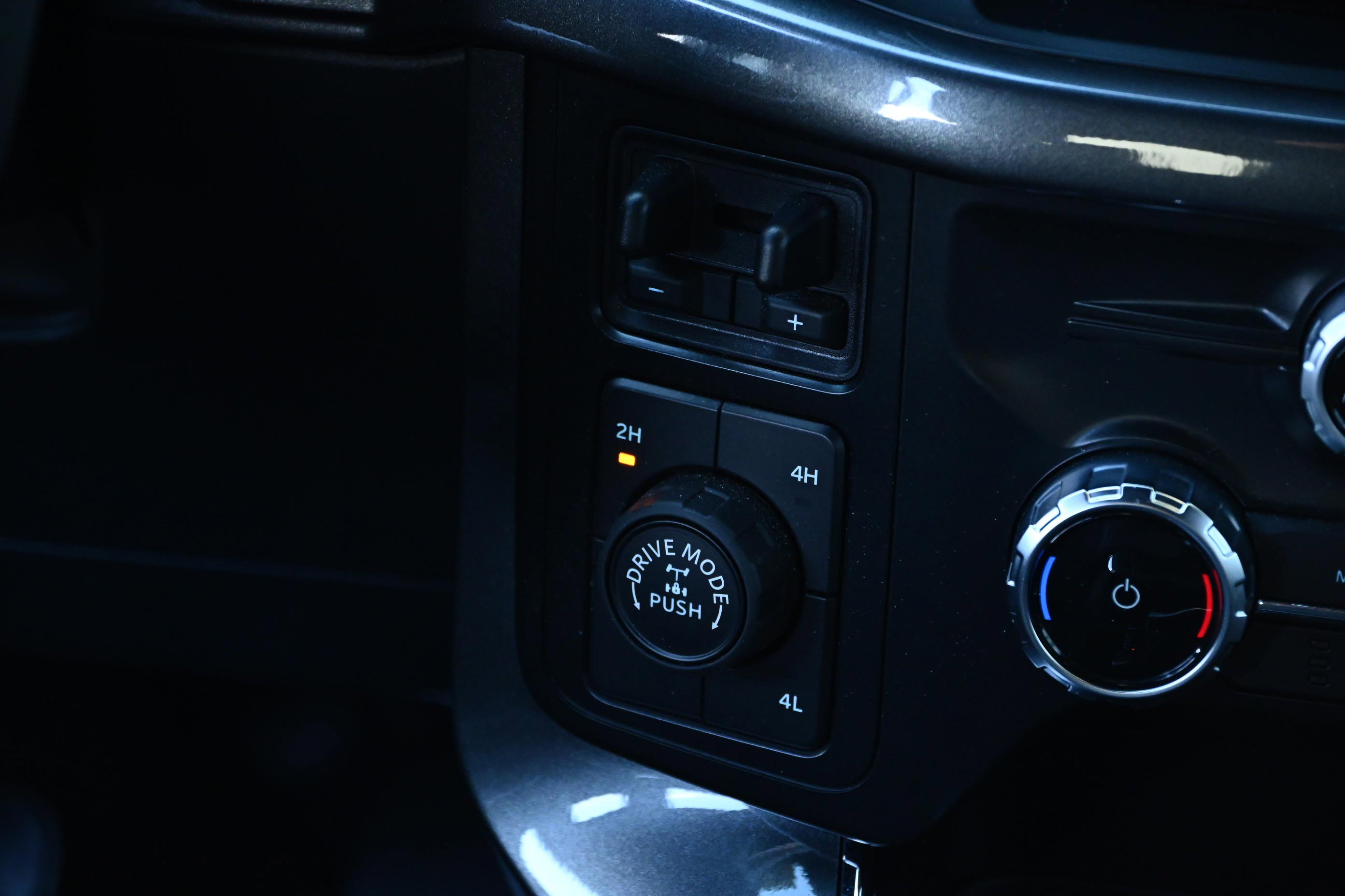 Used 2023 Ford F150 XLT w/ Equipment Group 302A High image 19