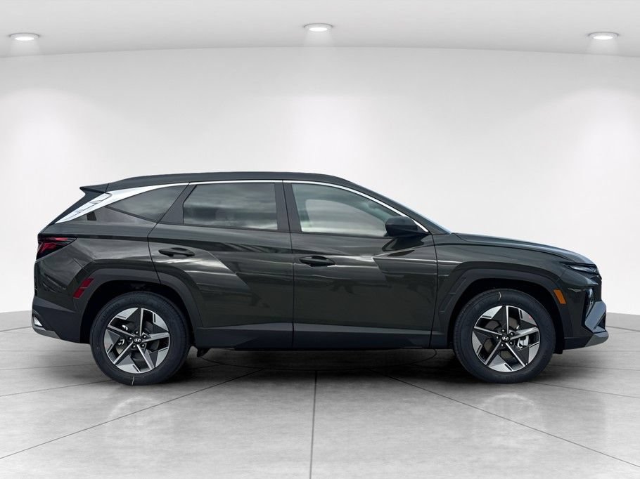 New 2026 Hyundai Tucson SEL FWD image 3