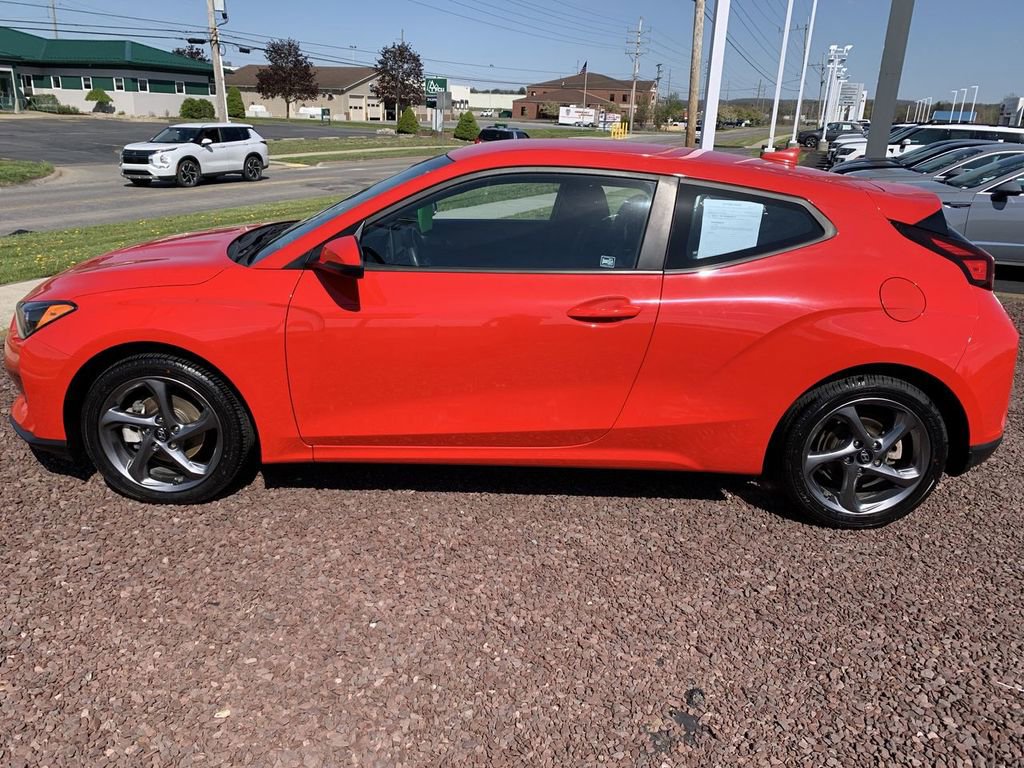 Used 2020 Hyundai Veloster 2.0 FWD image 5