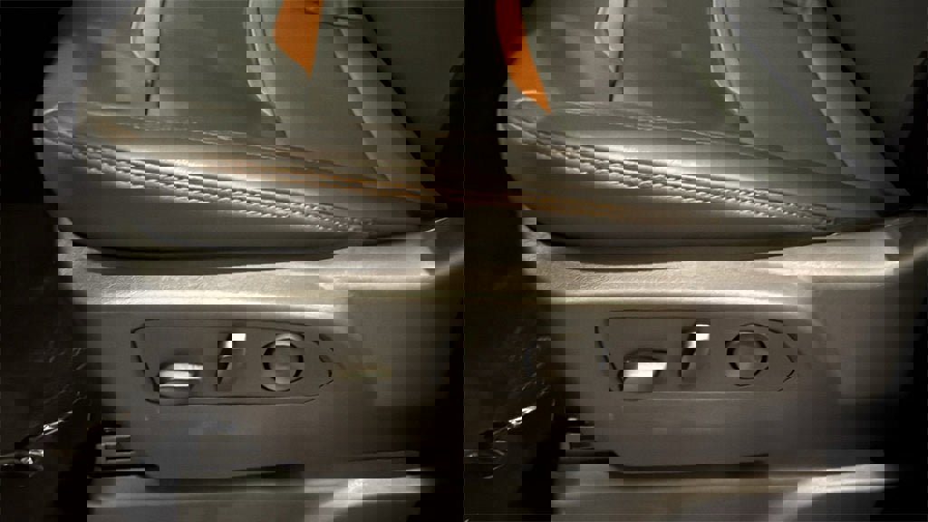 New 2026 GMC Sierra 3500 AT4 w/ AT4 Premium Plus Package image 24