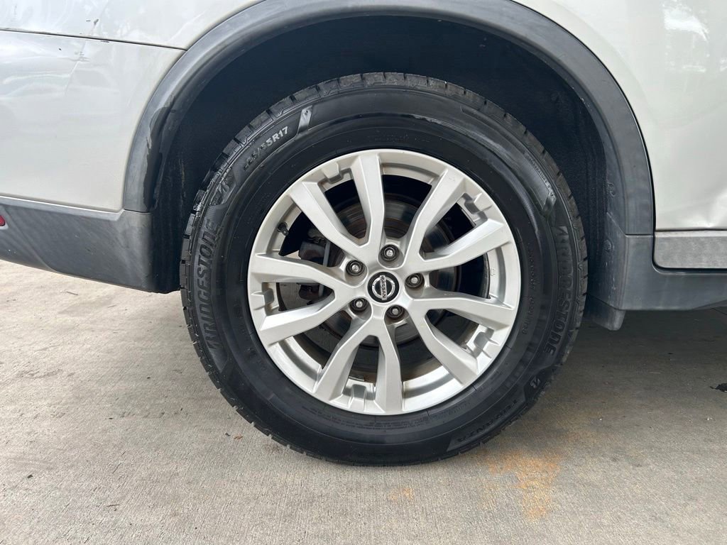 Used 2018 Nissan Rogue SV FWD image 19