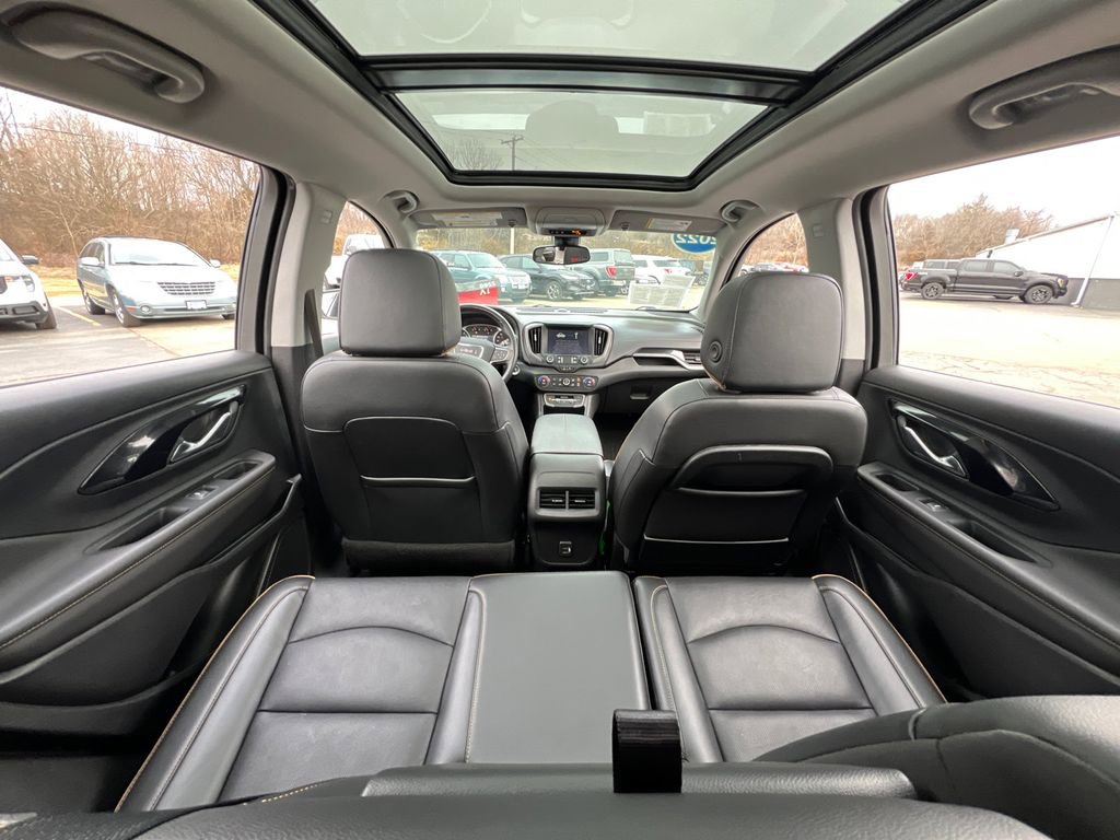 Used 2022 GMC Terrain AT4 w/ LPO, Floor Liner Package image 36