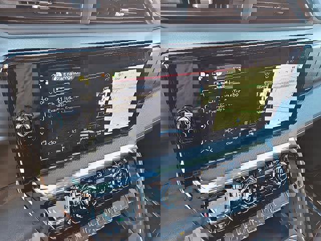 New 2026 GMC Sierra 2500 Denali w/ Denali Reserve Package image 17