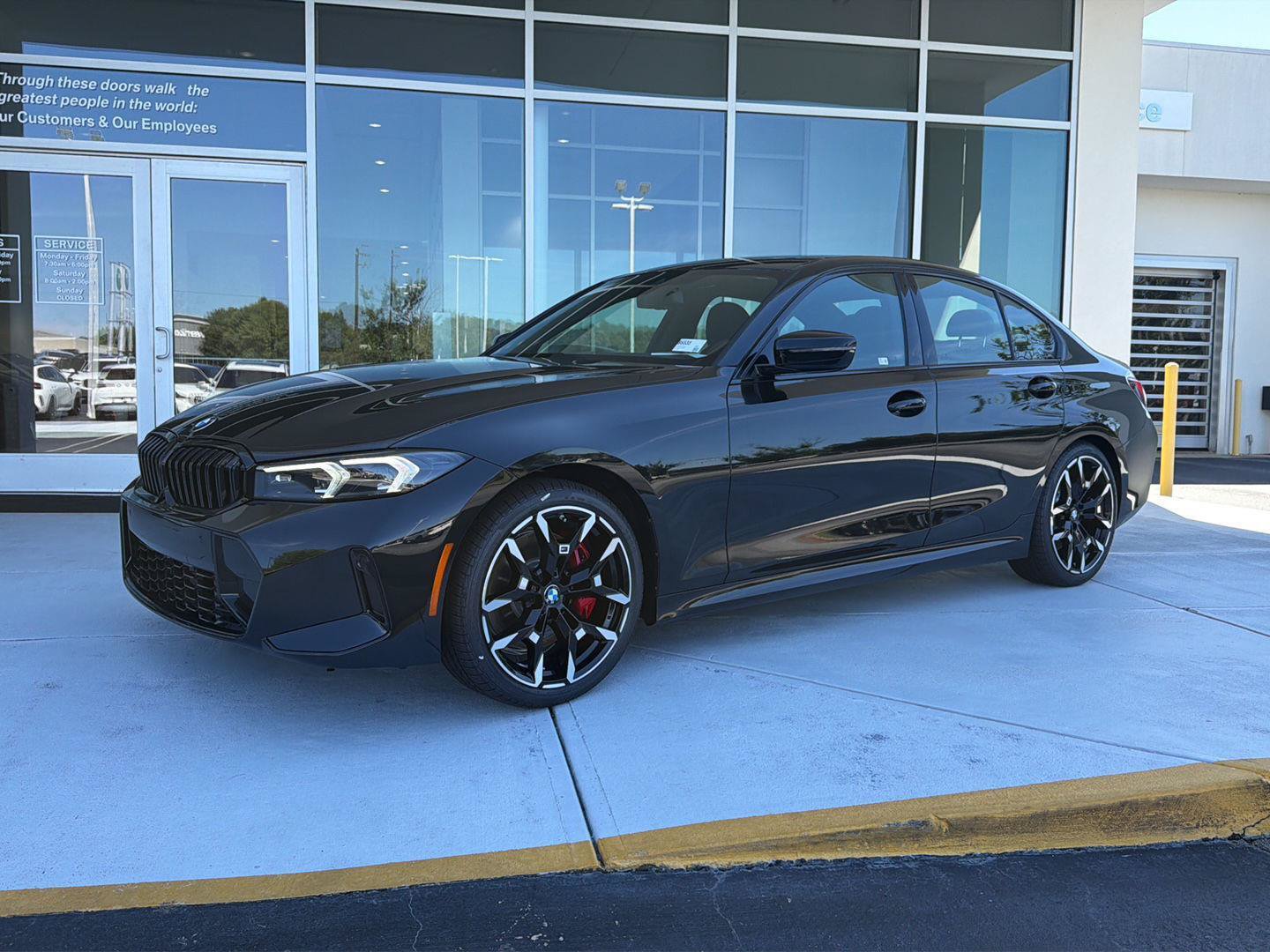 New 2026 BMW 330i Sedan w/ M Sport Package RWD image 2