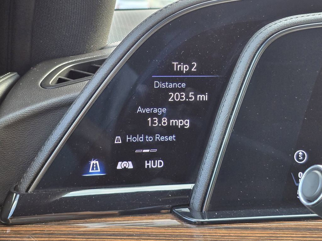 Used 2022 Cadillac Escalade ESV Premium Luxury image 44