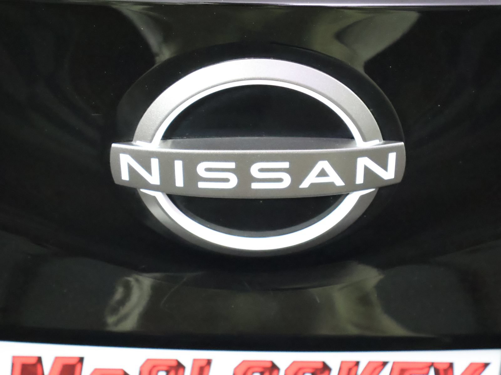 Used 2025 Nissan Leaf S FWD image 8