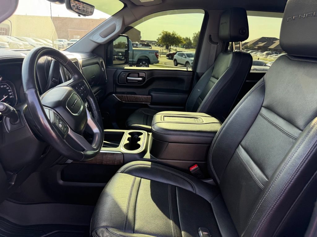 Used 2021 GMC Sierra 3500 Denali w/ Denali Ultimate Package AWD/4WD image 37