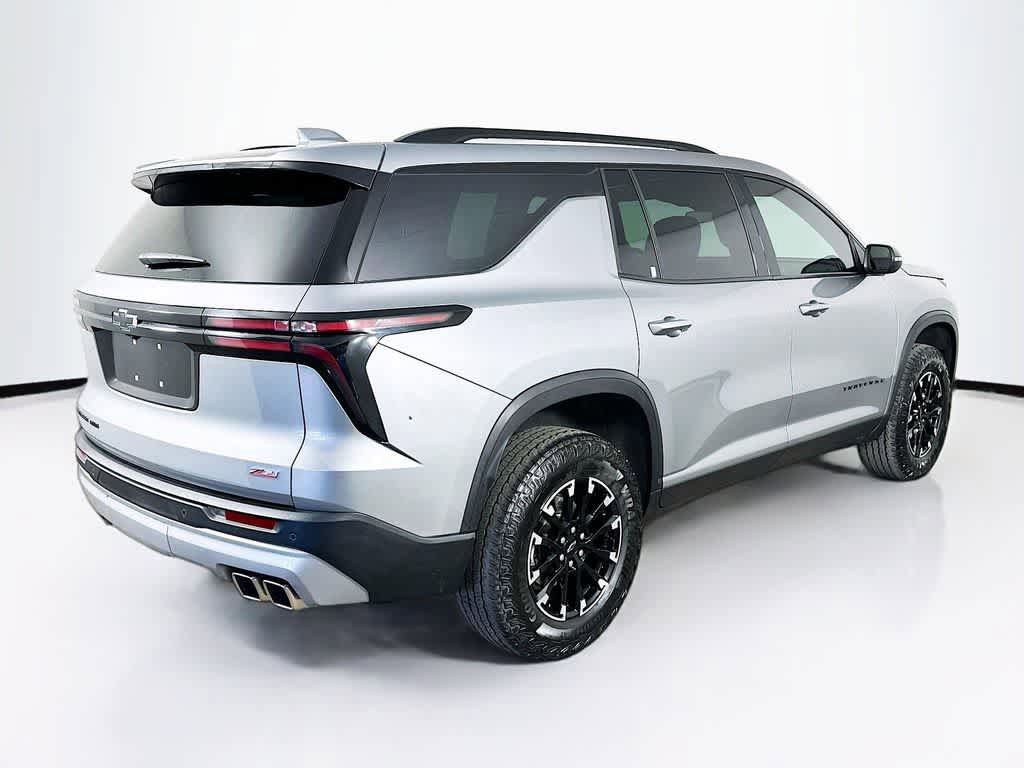 Used 2025 Chevrolet Traverse Z71 image 25