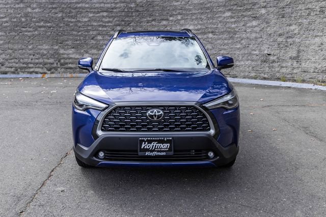 Certified 2024 Toyota Corolla Cross XLE w/ Convenience Package image 3