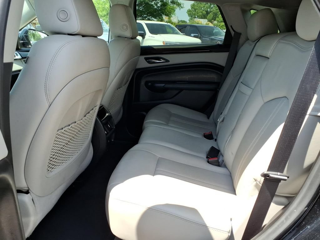 Used 2015 Cadillac SRX Luxury FWD image 5