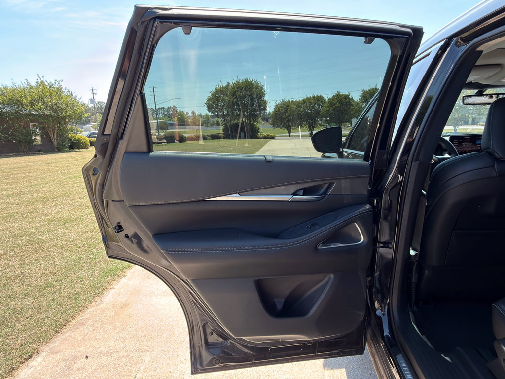 Used 2023 INFINITI QX60 Luxe w/ Vision Package image 22