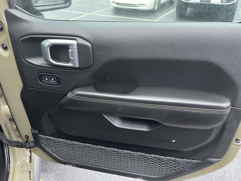 Used 2025 Jeep Gladiator Sport image 45