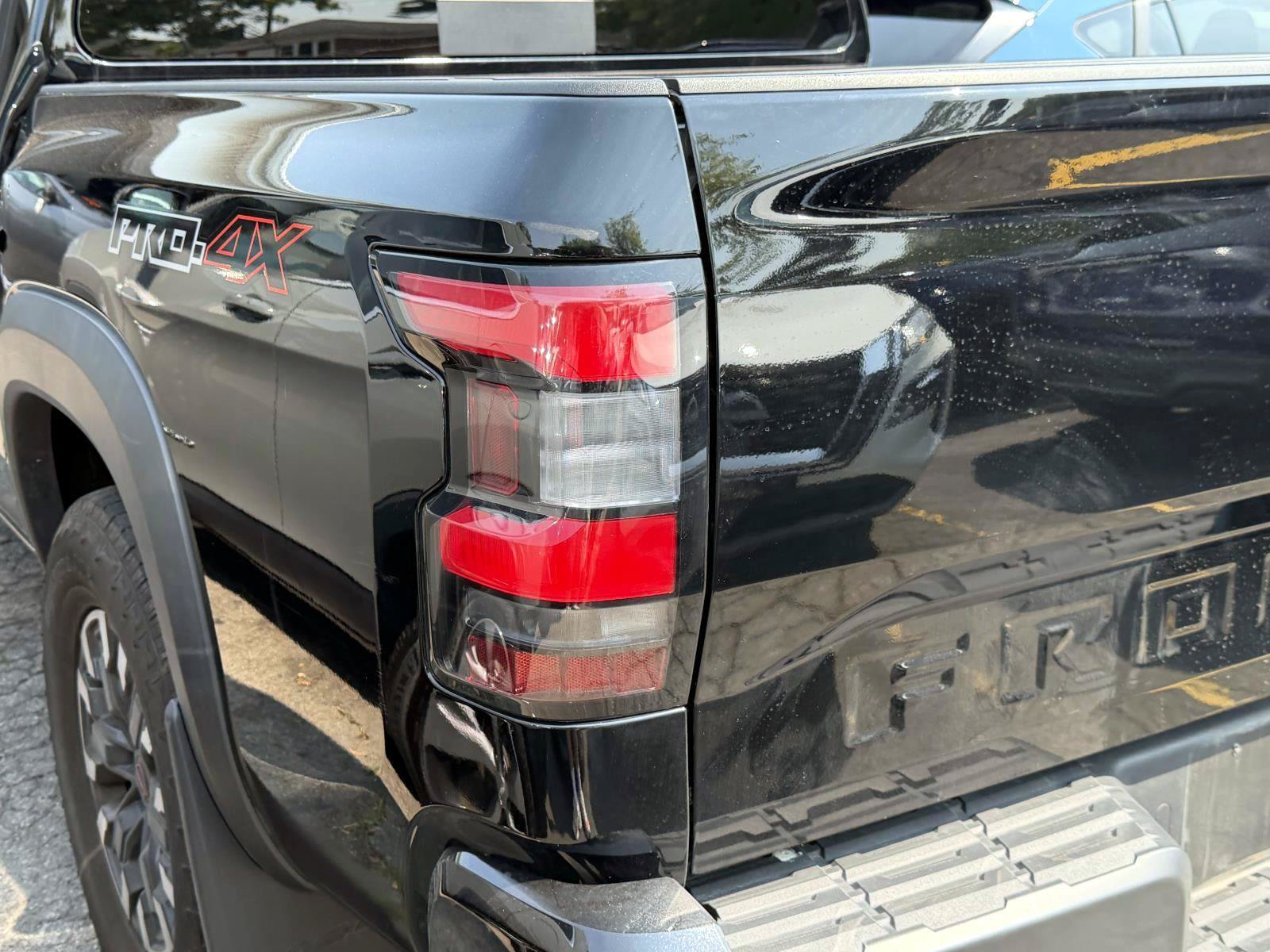Used 2024 Nissan Frontier PRO-4X w/ Technology Package AWD/4WD image 10