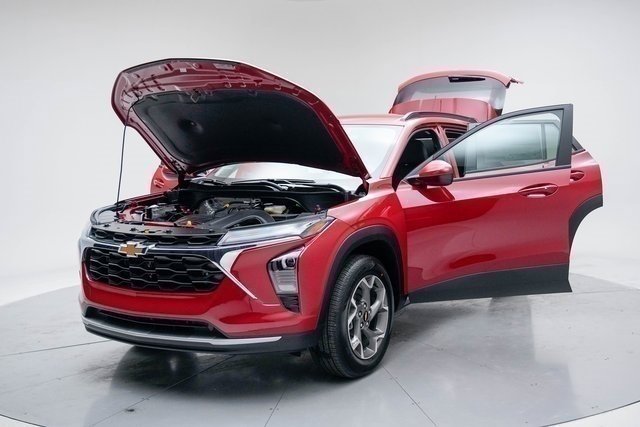 New 2026 Chevrolet Trax LT w/ Driver Confidence Package image 18