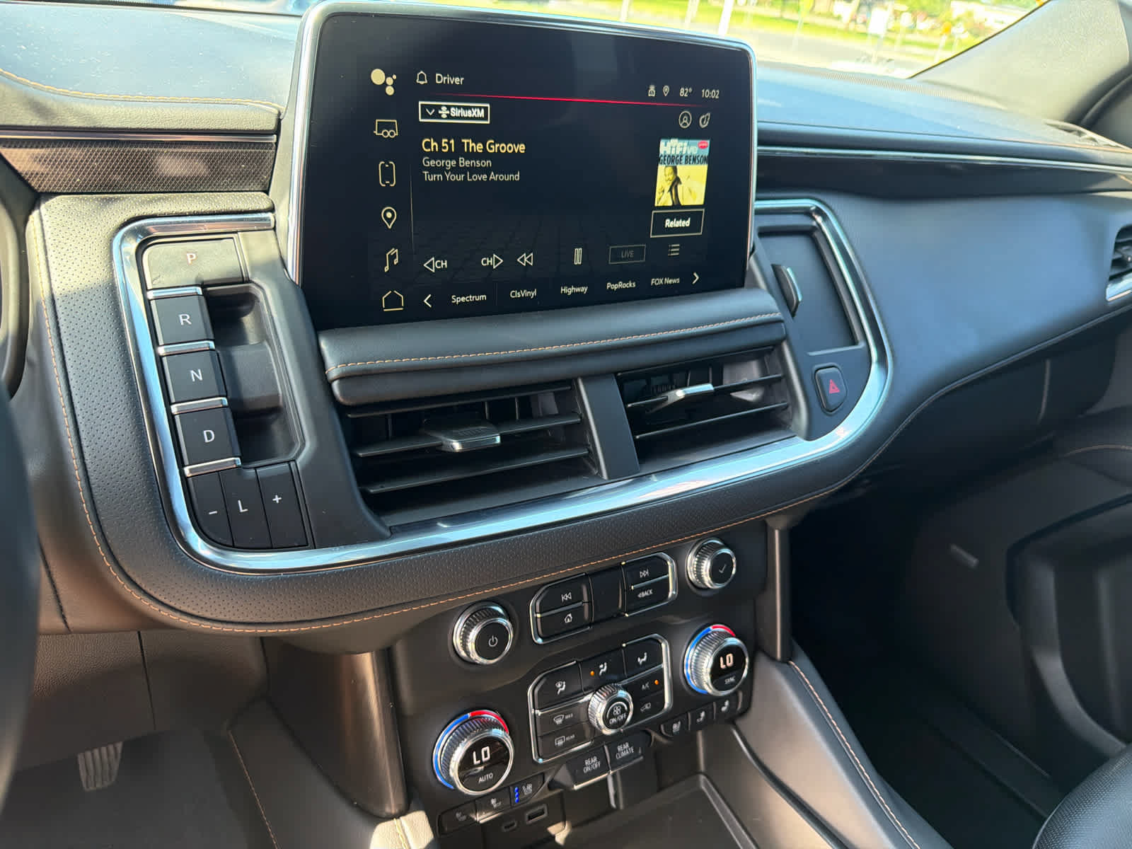 Certified 2022 GMC Yukon AT4 w/ Technology Package AWD/4WD image 14