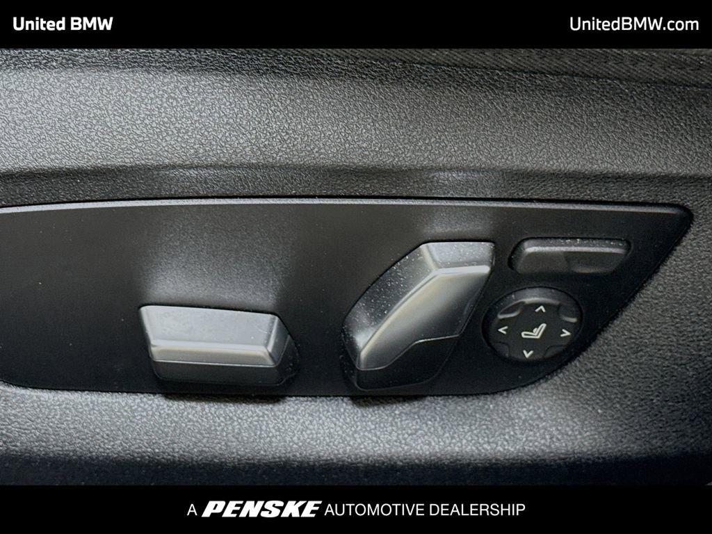 Used 2023 BMW 530i w/ Premium Package RWD image 4