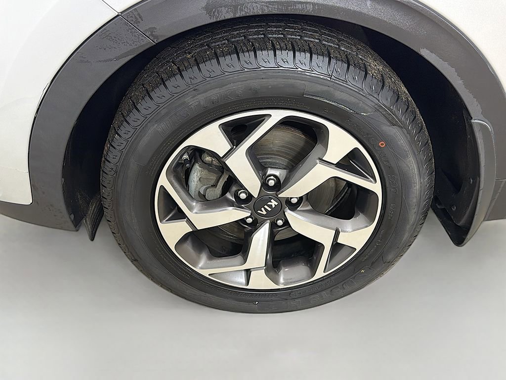 Used 2020 Kia Sportage LX image 13