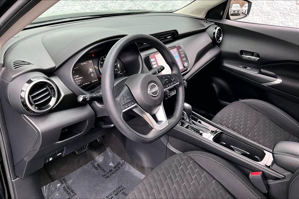 Certified 2022 Nissan Kicks SV image 14