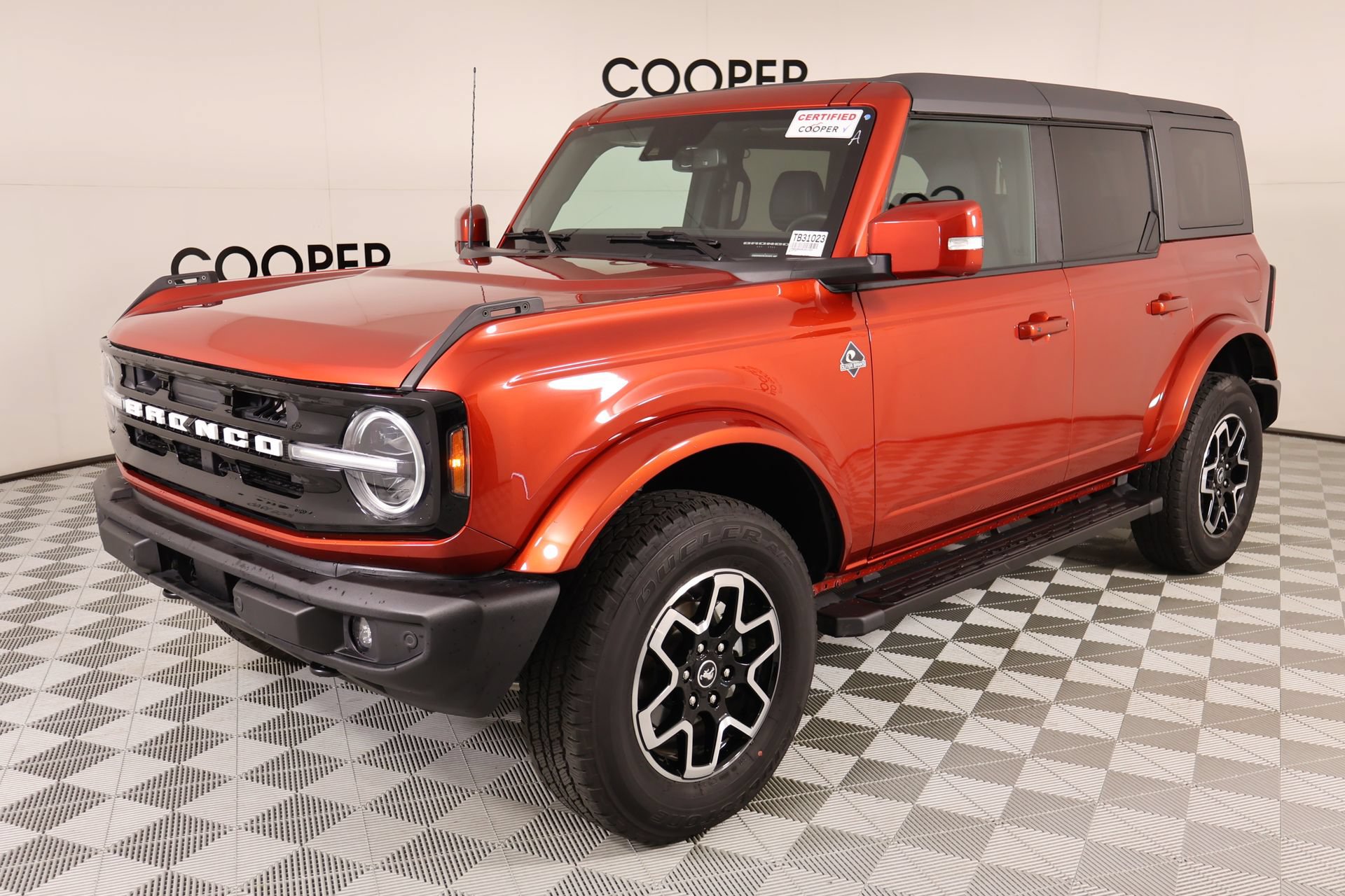 Used 2024 Ford Bronco Outer Banks AWD/4WD image 11