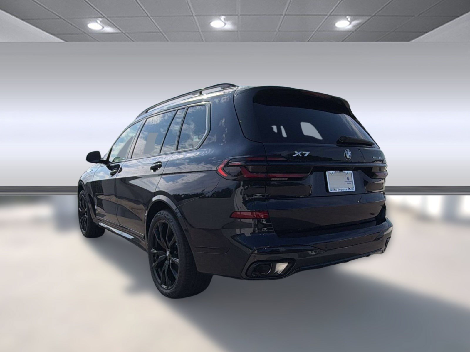 New 2027 BMW X7 xDrive40i w/ M Sport Package AWD/4WD image 2