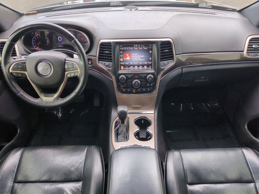 Used 2017 Jeep Grand Cherokee Overland w/ Jeep Active Safety Group image 14
