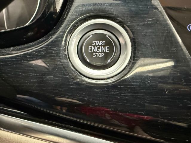 Used 2022 Cadillac XT6 Premium Luxury image 27