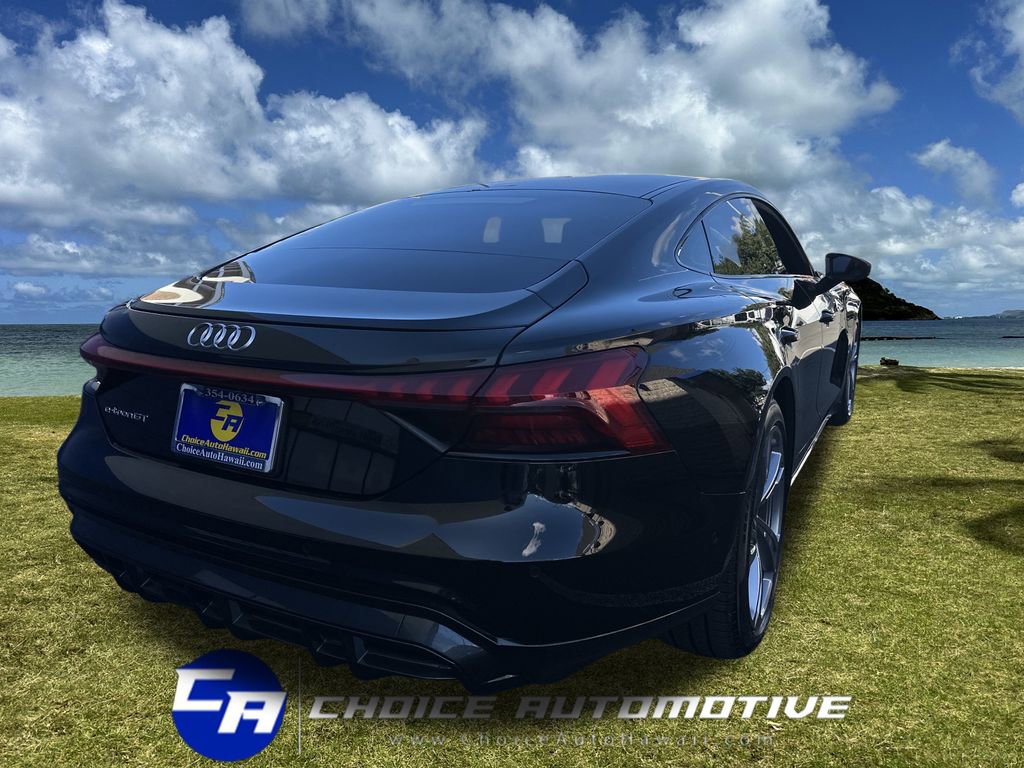 Used 2024 Audi e-tron GT Prestige w/ Prestige Package image 8