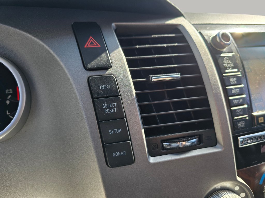 Used 2011 Toyota Tundra Limited w/ Platinum Pkg AWD/4WD image 8