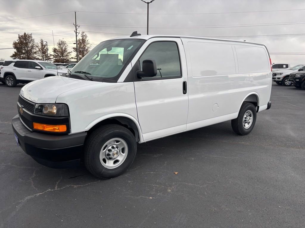New 2025 Chevrolet Express 2500 w/ Driver Convenience Package RWD image 7
