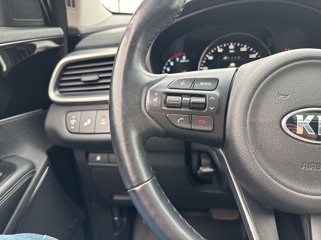 Used 2016 Kia Sorento SX image 6