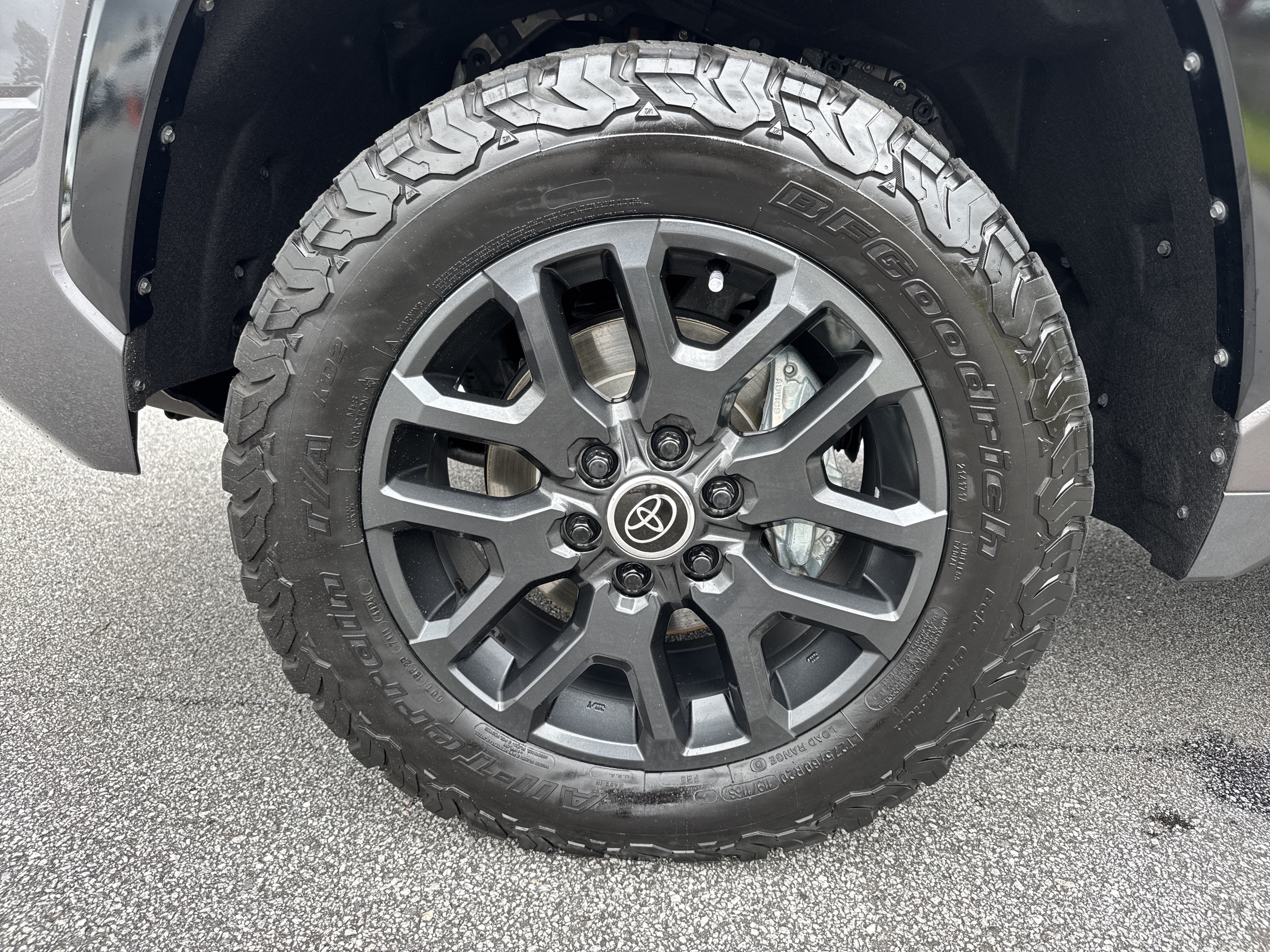 Used 2024 Toyota Tundra Platinum AWD/4WD image 13