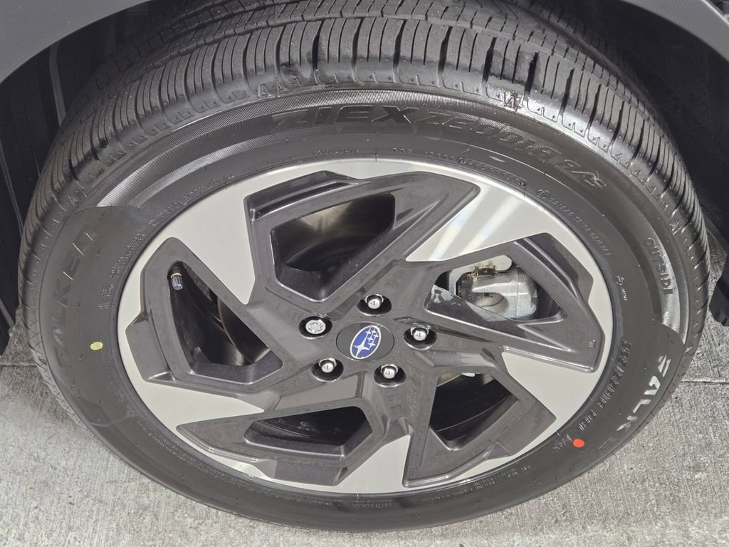 New 2026 Subaru Crosstrek 2.5i Limited w/ Crosstrek Mirror Package AWD/4WD image 7