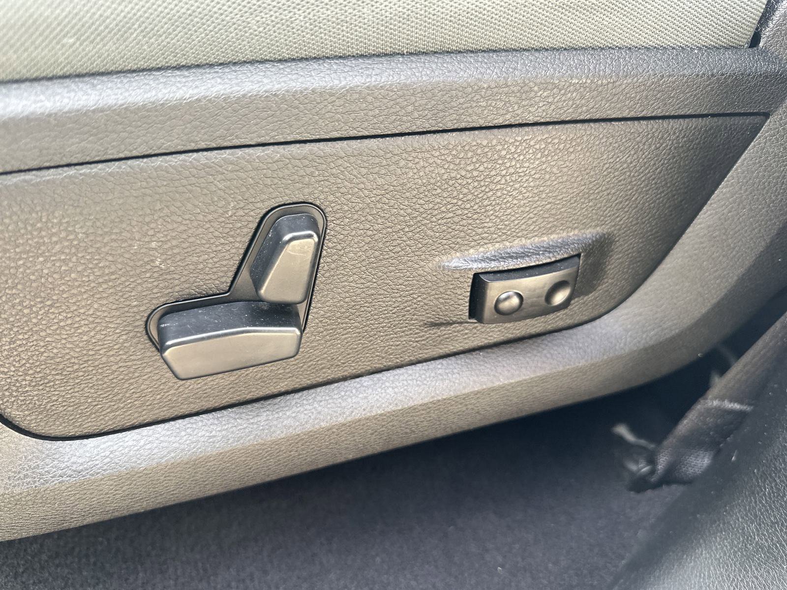 Used 2020 RAM 1500 Classic Warlock w/ Luxury Group image 31