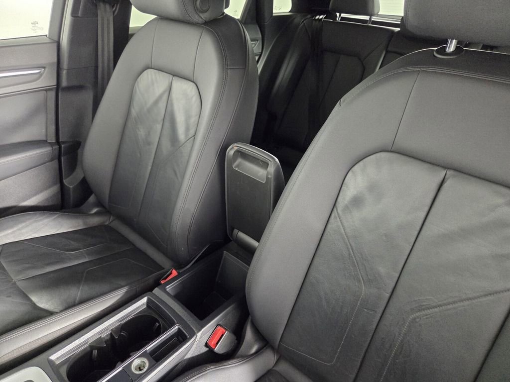 Used 2019 Audi Q3 2.0T Premium w/ Convenience Package AWD/4WD image 20