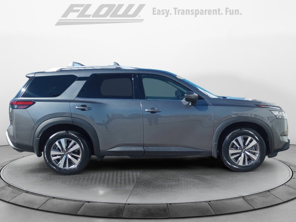 Used 2022 Nissan Pathfinder SL w/ Cargo Package image 9