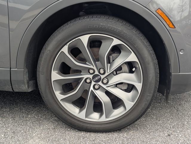 Certified 2022 Lincoln Nautilus Reserve w/ Equipment Group 201A image 11